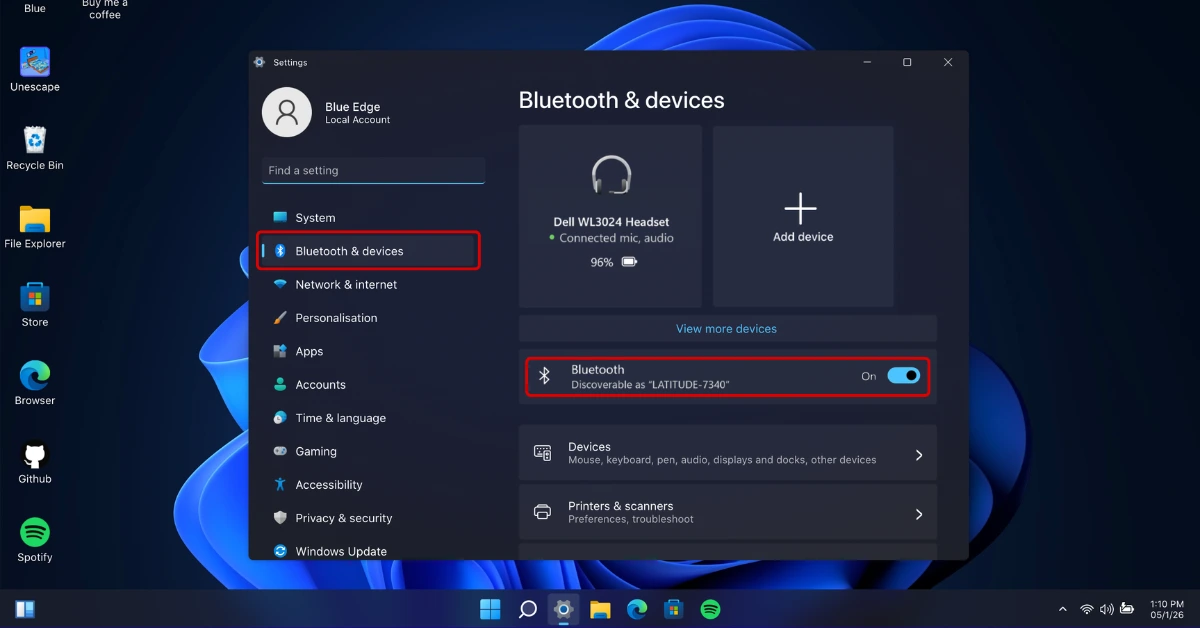 Configuración de Sonido en Windows 11 mostrando la diferencia entre el perfil A2DP (Auriculares, estéreo) y HFP (Audio de manos libres AG, mono) para auriculares Bluetooth