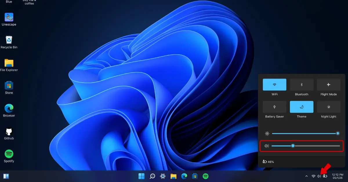 Configuración de Sonido en Windows 11 — Panel System mostrando opciones de salida de audio, entrada y mezclador de volumen